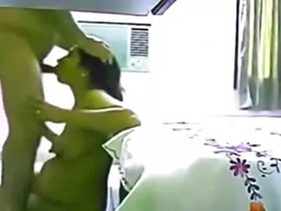 स्टॉकिंग्ज मधील बाई सावत्र मुलगी दाखवते लेस्बियन सेक्स म्हणजे काय