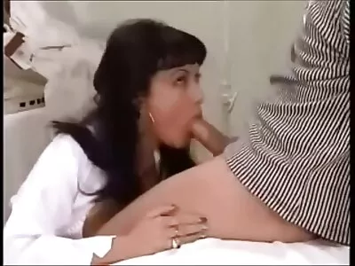 सारा Luvv शॉन Michaels डिक अप तिच्या गांड घेते.