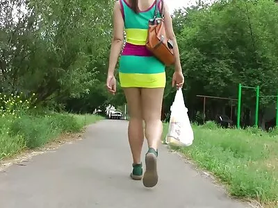 BBW आबनूस महिला वेबकॅम समोर तिच्या जोडीदारावर स्वार आहे