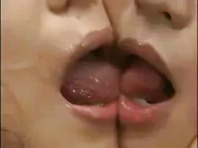 तेलकट स्तन आणि बिग बट सह लॅटिना doggystyle व्हिडिओ मध्ये चोखले