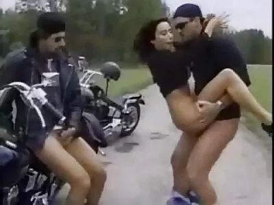 गुबगुबीत गोरा पोर्नो स्टार साठी प्रचंड काळा लंड